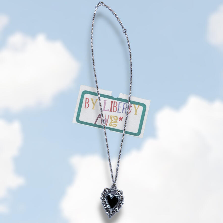 BLACK HEART ₲39,000
